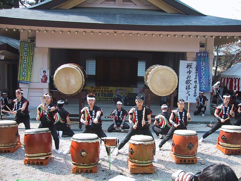 things-to-know-about-traditional-music-in-japan-yabai-the-modern